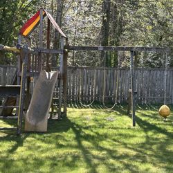 Free Swing Set