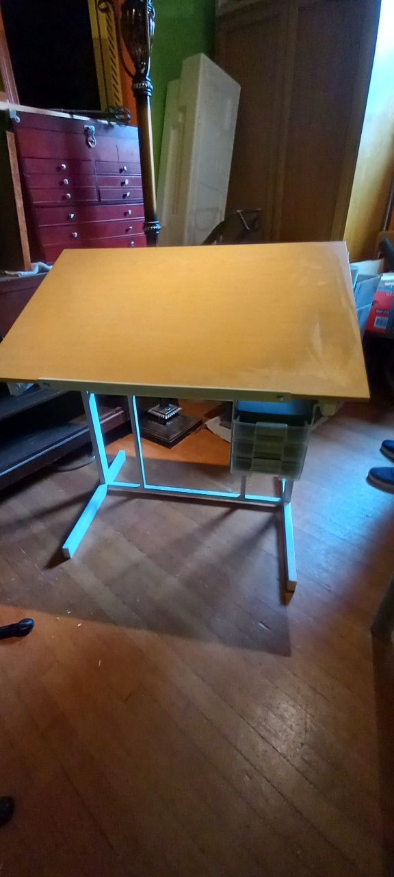 Tilting Small Desk