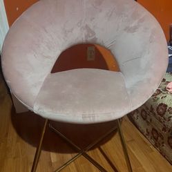 CHAIR (Fur Accent)