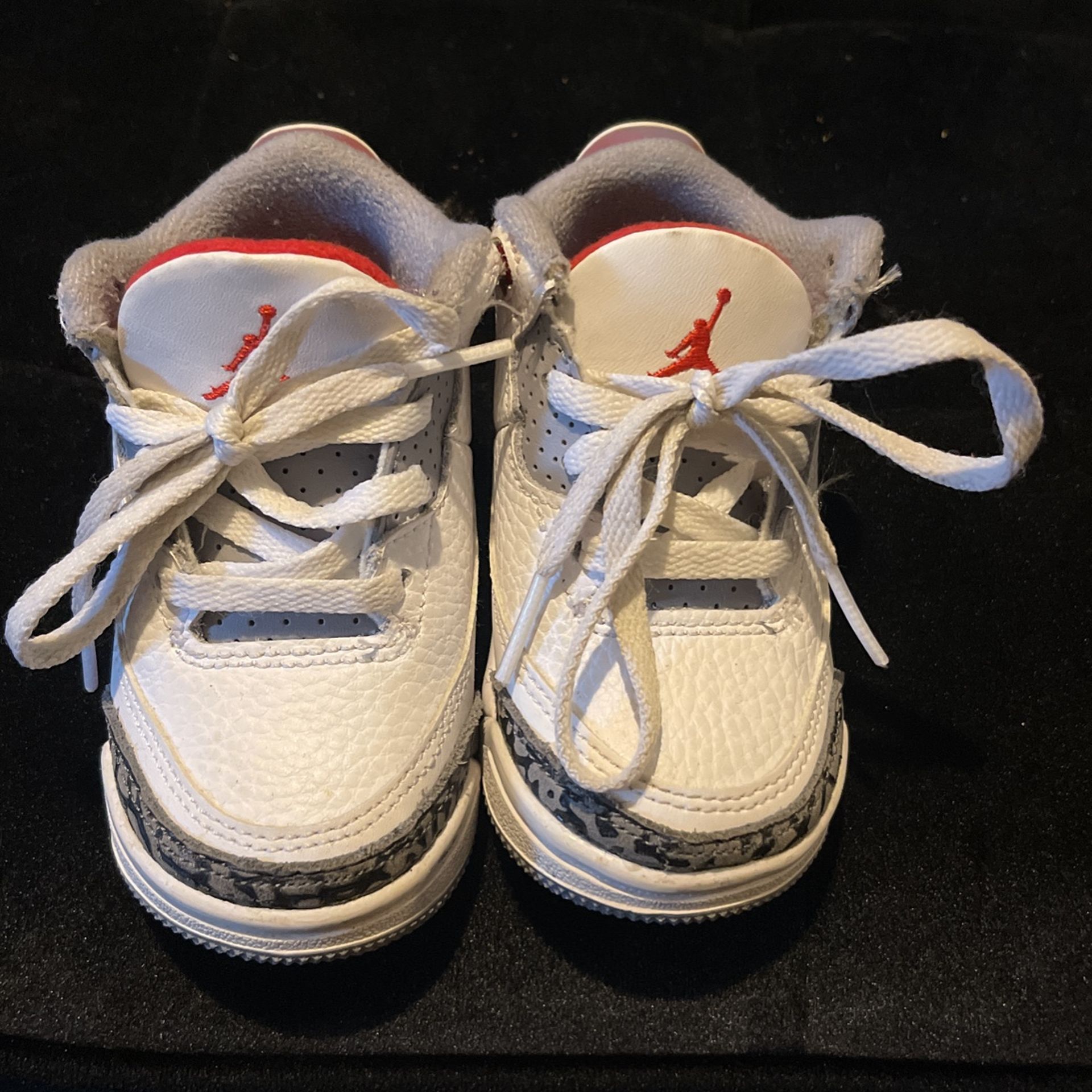 Jordan 3 Cardinals Size 5c