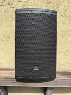 JBL EON615 Powered PA Speaker (1000 Watts, 1x15") w/ Stand