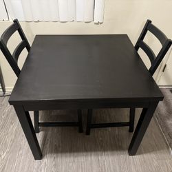 Extendable Dining Table