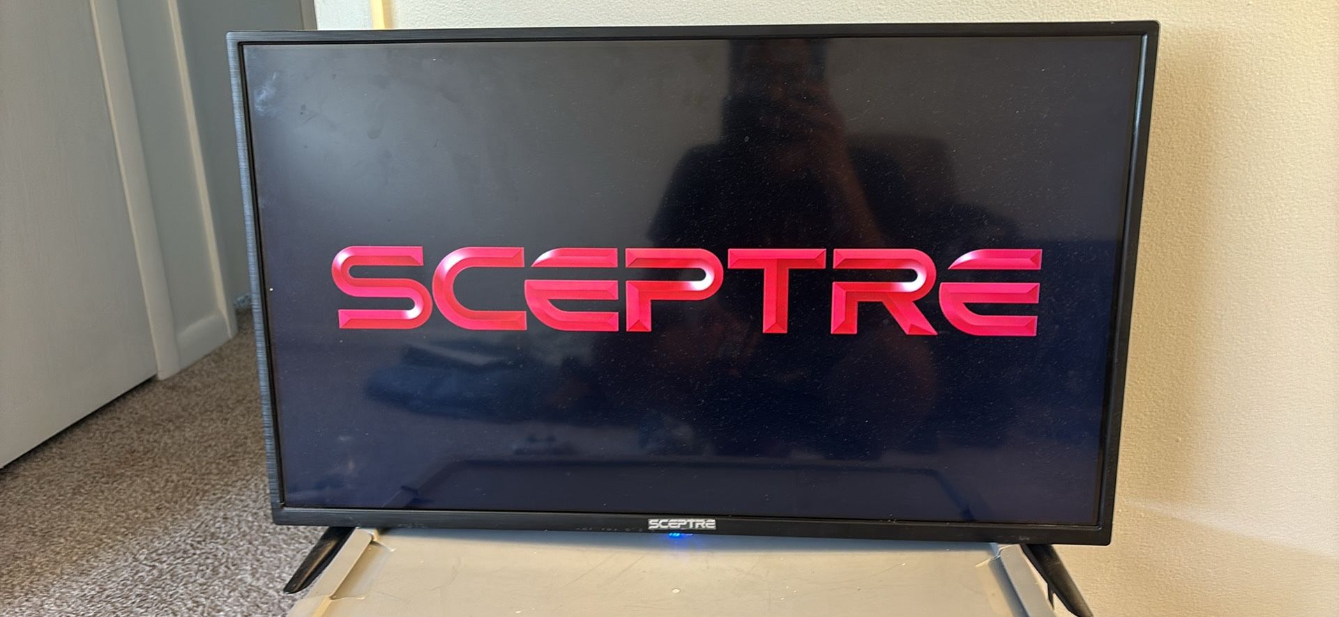 Mini Sceptre Tv