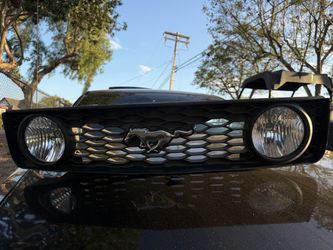 05-07 Mustang Gt Front Grill
