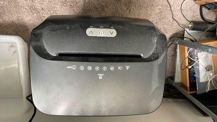 16-Sheet Paper Shredder