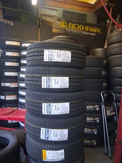Set 235/45/18 Kumho Solus
