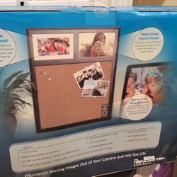 Pandigital Digital Photo Frame And Bulletin Board