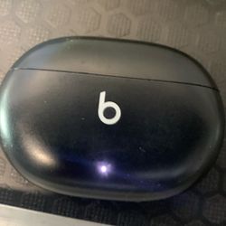 Beats Studio Buds