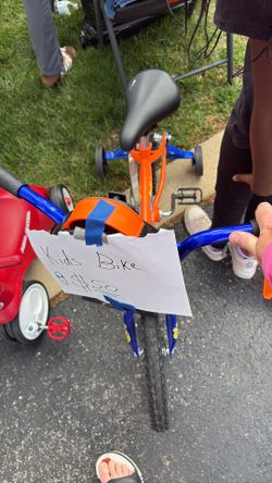 Hot Wheels kids bike