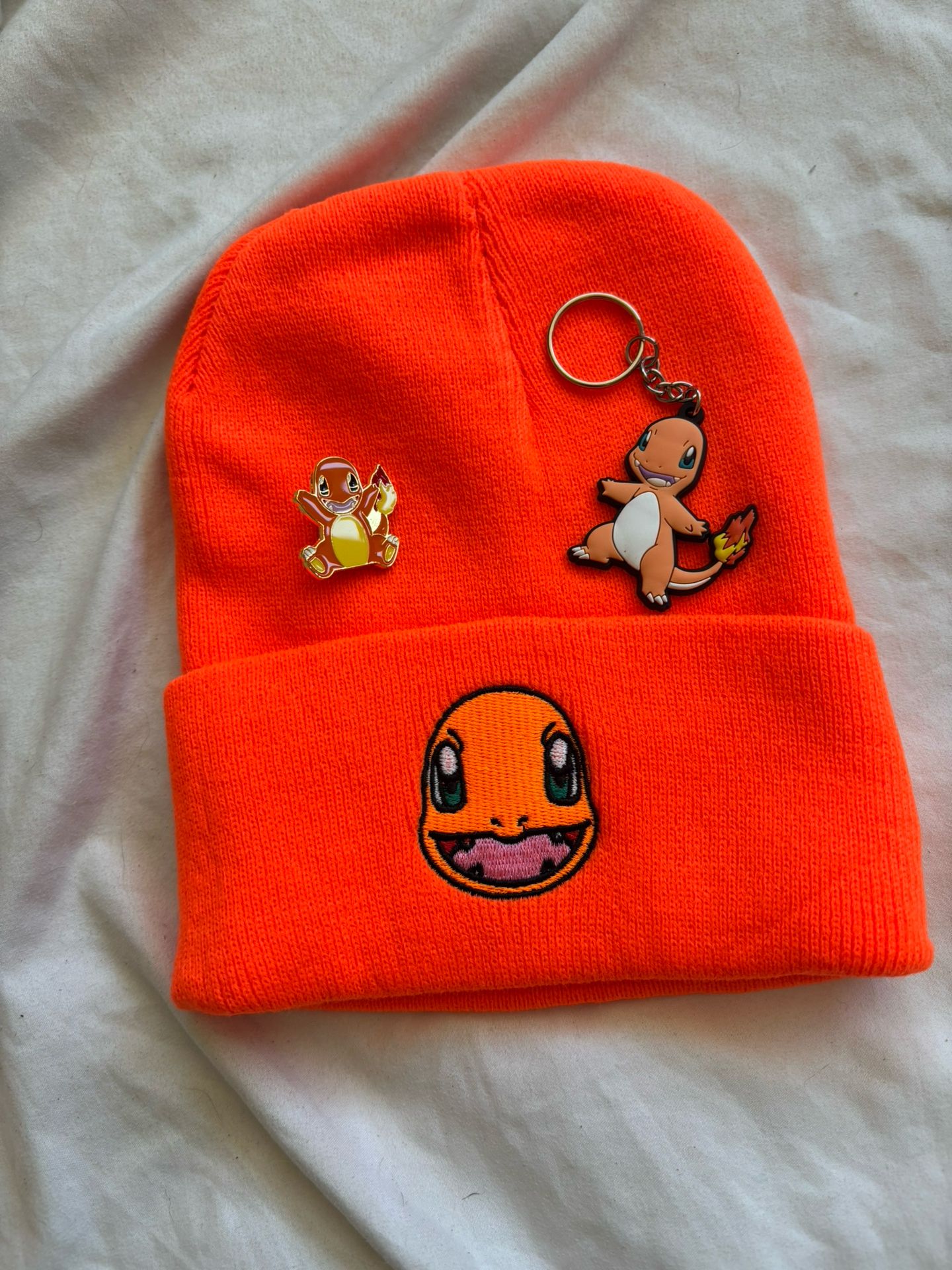 Charmander Beanie Keychain And Pin Pokemon Bundle Brand New