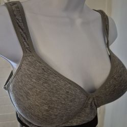 NEW ZONE PRO GRAY BRA  SIZE:2X $5!