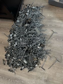 200 Chrome 6” Slatwall Display Hooks – Only $35 for the Entire Lot!