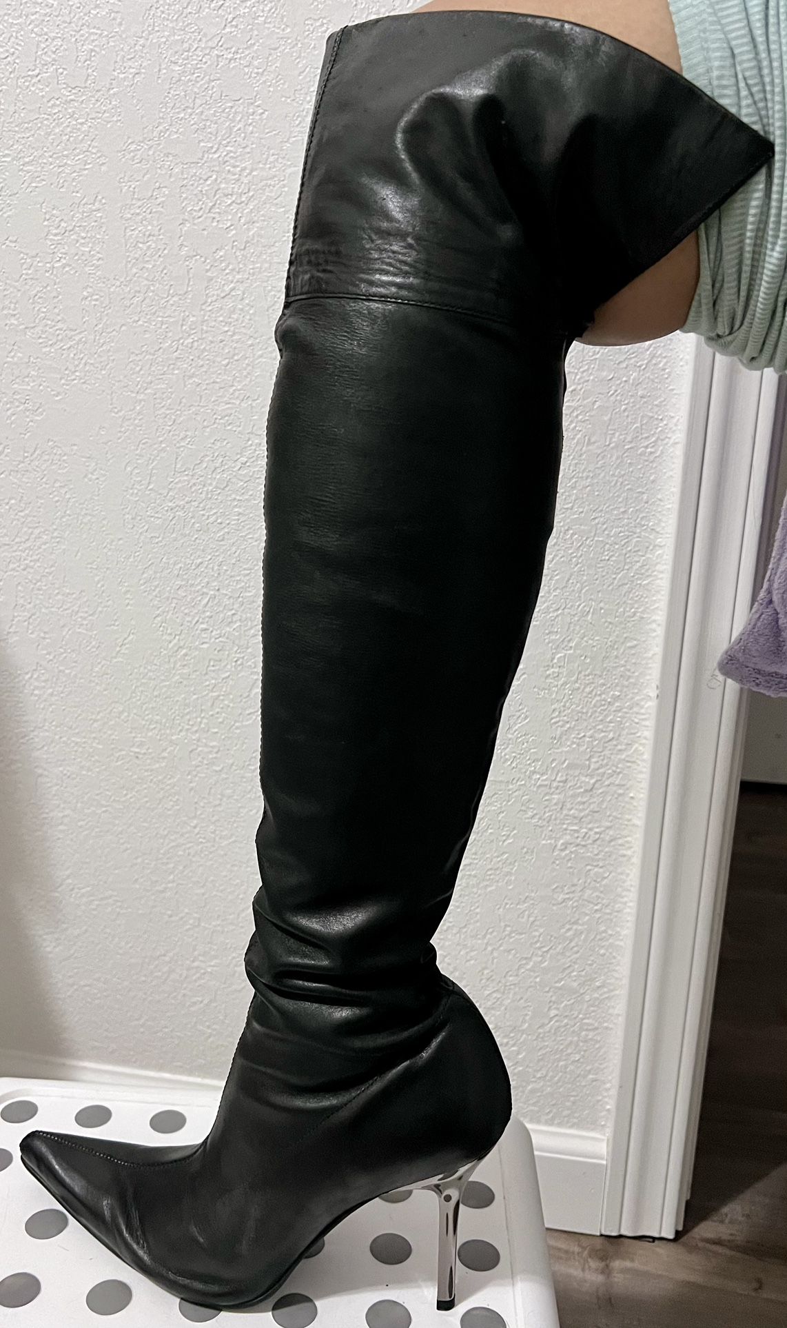 Steve Madden Black Over The knee Boots