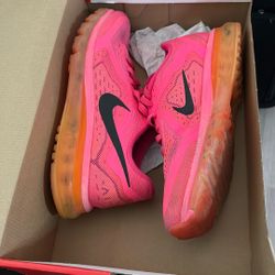 Nike air max running shoes (Size 11)
