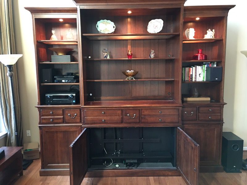 Wall unit bookcase with hideaway tv system and more!!!!!
