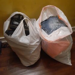 Woman shoes And Clothes 