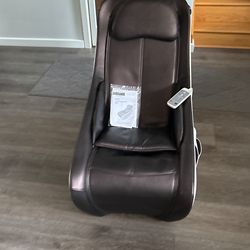 SYNCA  CirC Compact Massage Chair Model #MR320