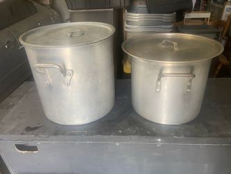 2 LARGE ALUMINUM STOCK POTS