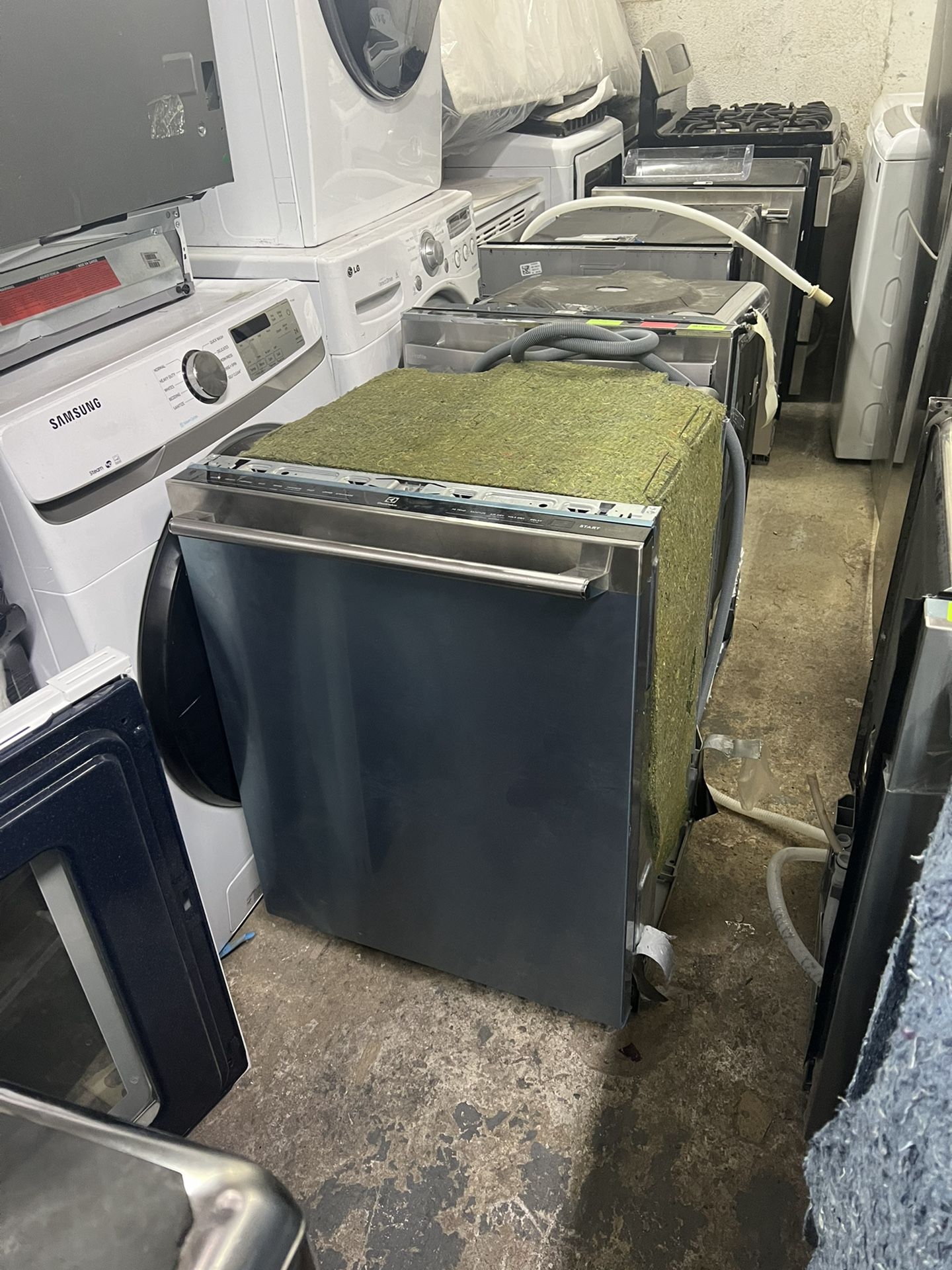 ELECTROLUX DISHWASHER