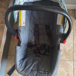 Lightly Used Graco Car seat