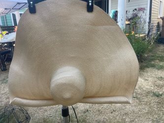 Giant exotic straw Instagram hat- Aprox 36”