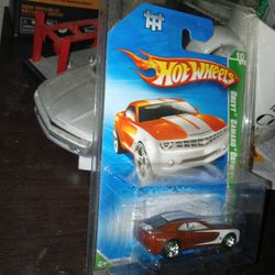 Hot Wheels Super T Hunt Camaro SS!INCLUDES A MYSTERY T HUNT FREE!