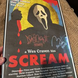 Scream Wall Art With Autograph 