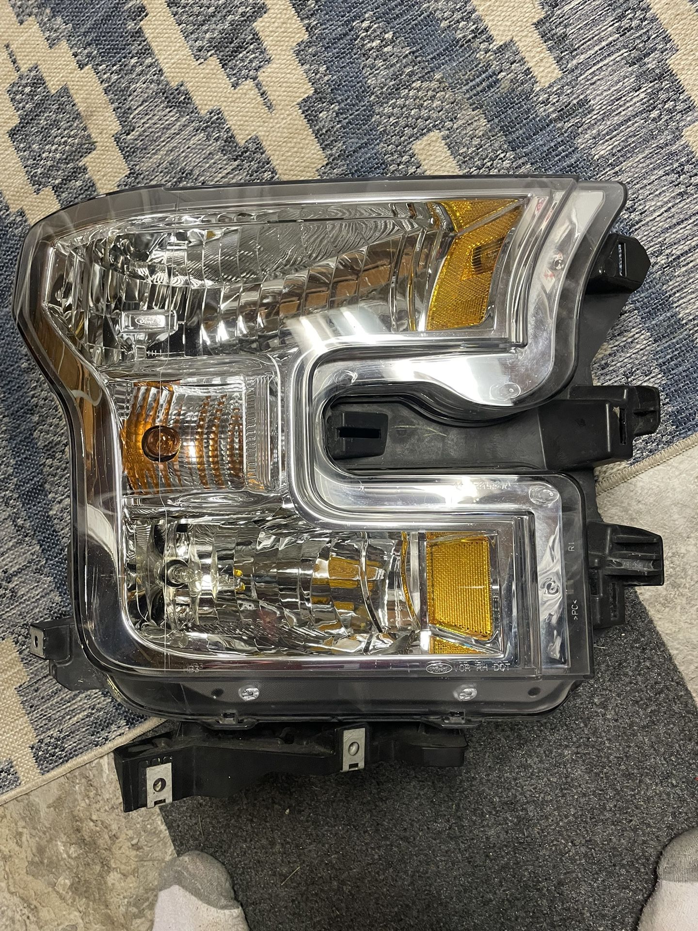 2015-2017 Ford headlights