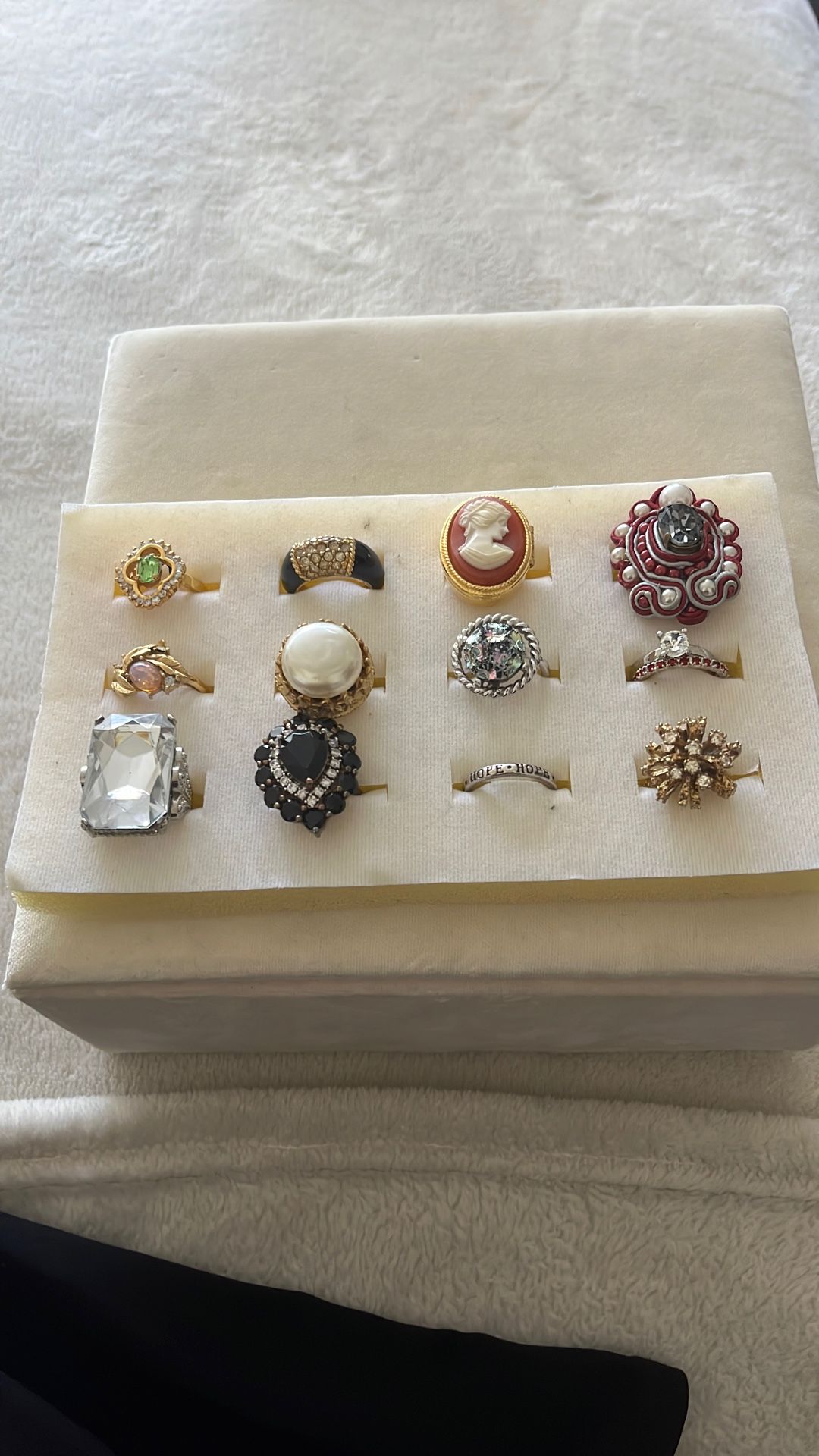 Multi Vintage Rings With Different Designs