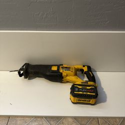Dewalt Saw Tool