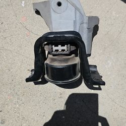 Nissan Sentra Pass Engine Mount