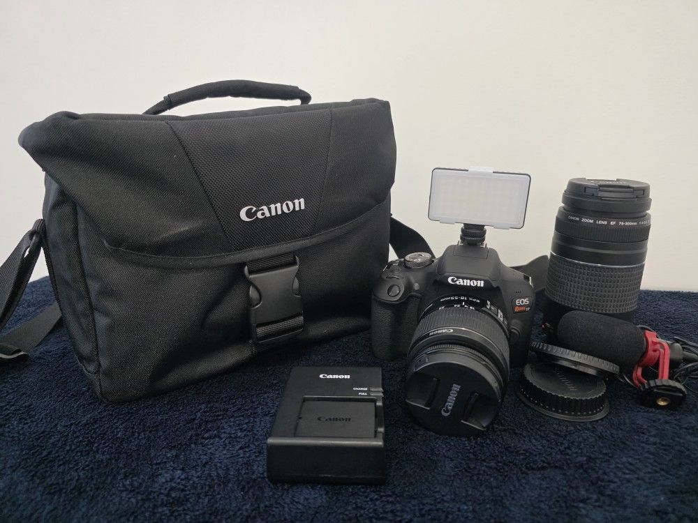 Clean Canon EOS Rebel T7 Kit w/ 2 Lenses, Flashlight & Case