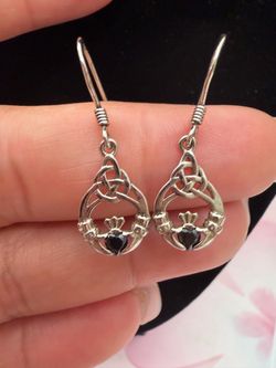 Aretes