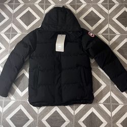 Canada Goose Mens MacMillan Parka 3804M-Black Size (SMALL/MEDIUM/LARGE)
