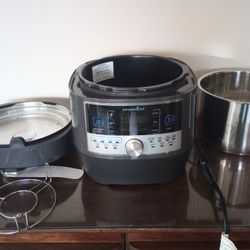 Pampered Chef Quick Pressure Cooker 