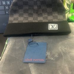 LV beanie new Never Worn