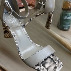Vince Camuto shoes size 7.5 used very little heels snakeskin heels #snakeskinheels
