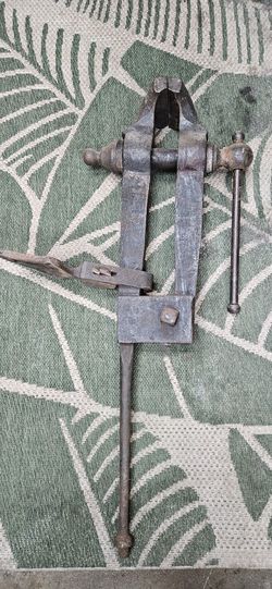 Leg Vice Blacksmith