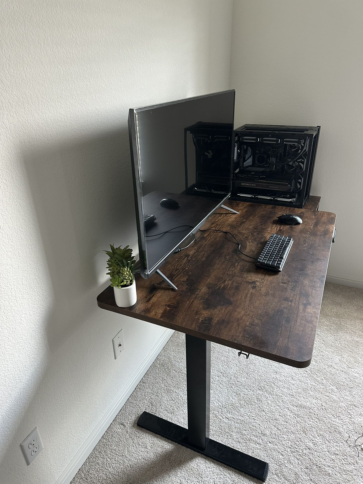 Gigabyte - Aorus 43” QLED Monitor