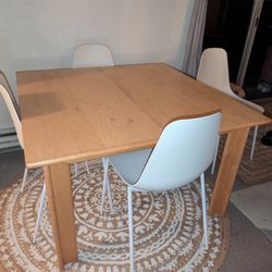 Solid Wood High Quality Dining Table 