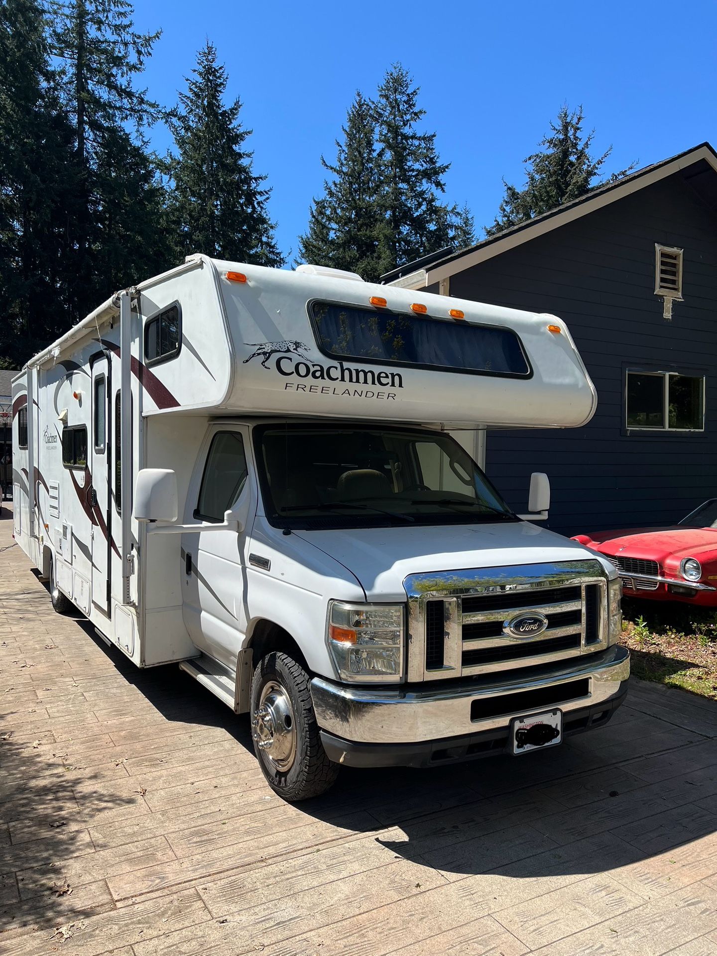 2009 Coachmen Freelander