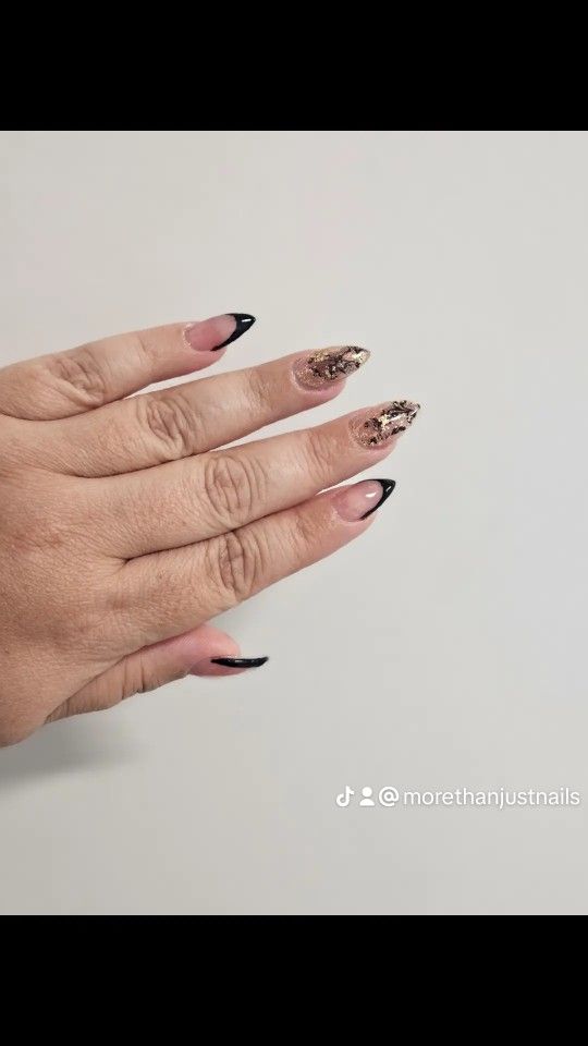 Fontainebleau Nail Tech