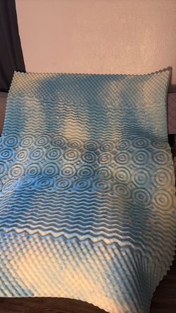 Queen mattress topper