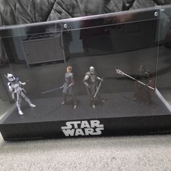 Star Wars Action Figure Display Lot w/ Acrylic Case – Collector Setup