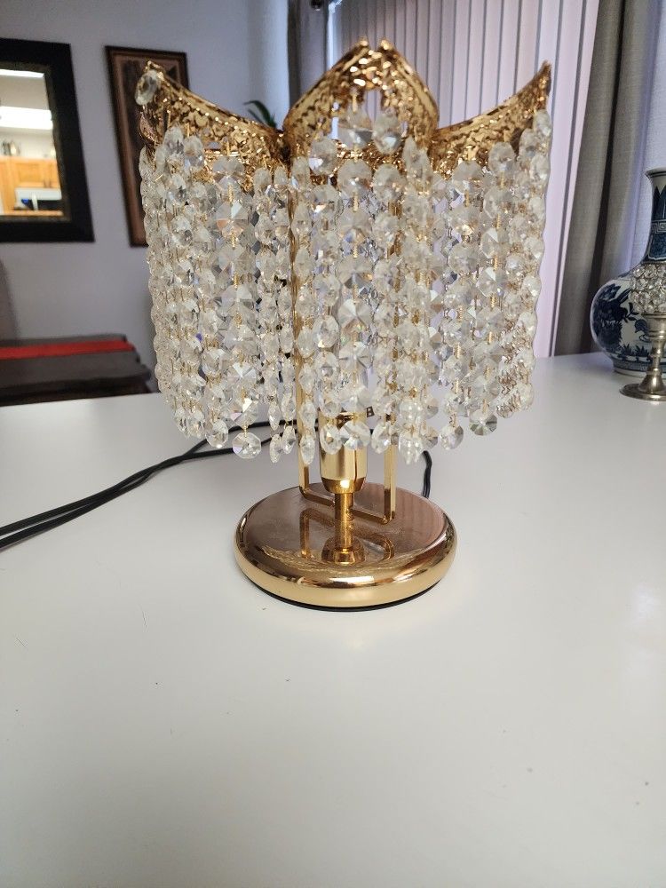 Handcrafted Napoli Italian Crystal Table Lamp. 11 ' x 9W