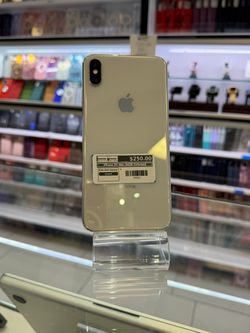 iPhone XS Max 64GB Unlocked Pre-owned
