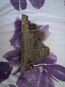 The Great Wall collectible - bronze finish