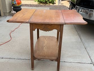 Antique/Vintage Oak Drop-Leaf Table – Carved Details