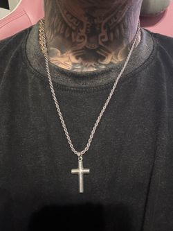 140$ (925 silver rope chain 20  grams w pendant & 12.73 stainless steel Cuban included with purchase )