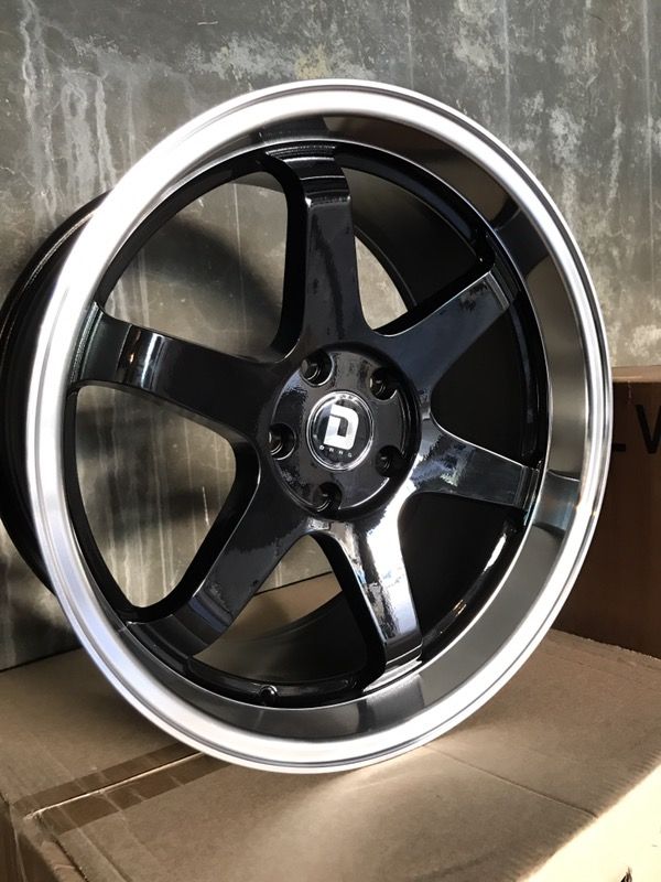 Brand new 19" staggered gloss black wheels